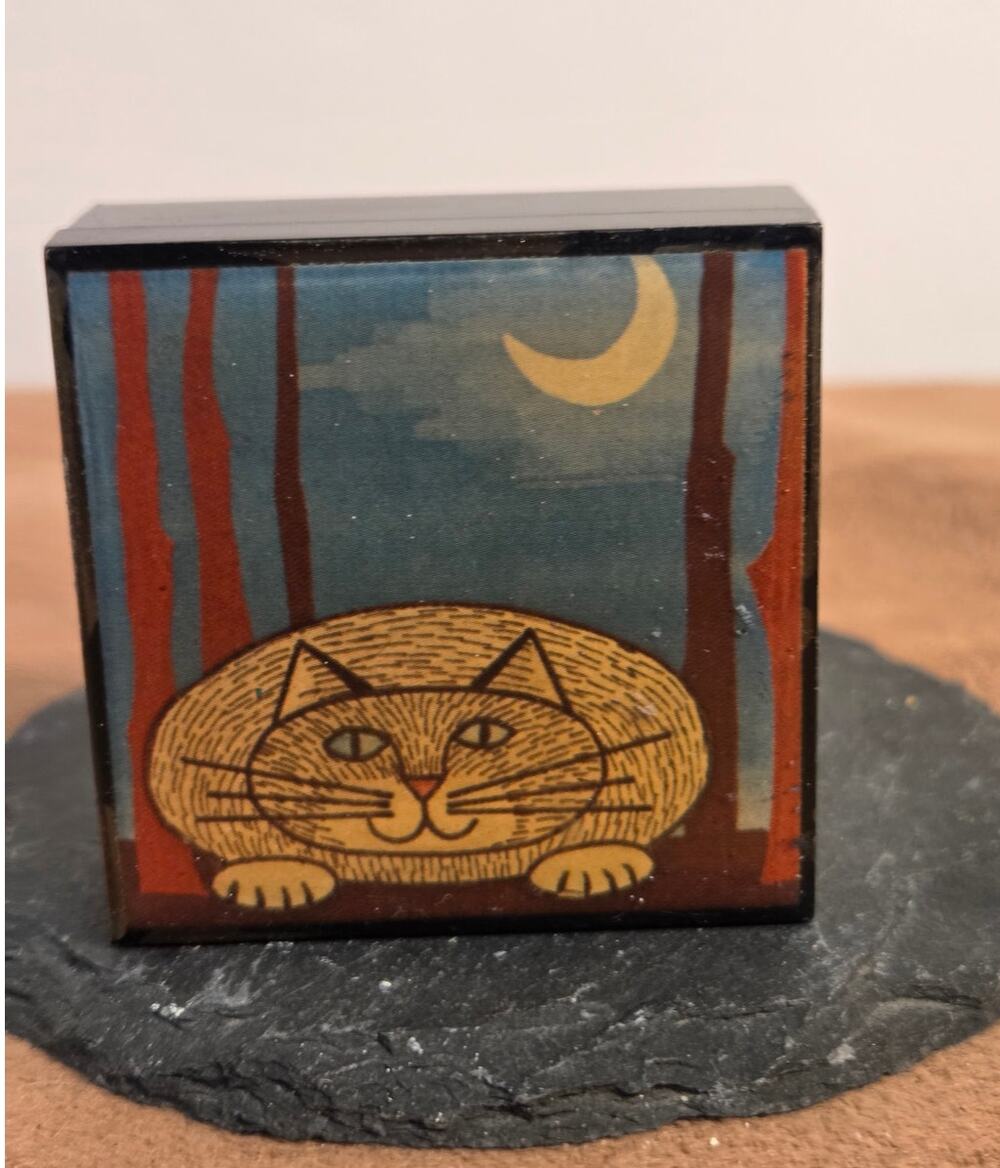 Black Plastic Cat Trinket Box Crescent Moon Folk Art Style 2 Inch sq.